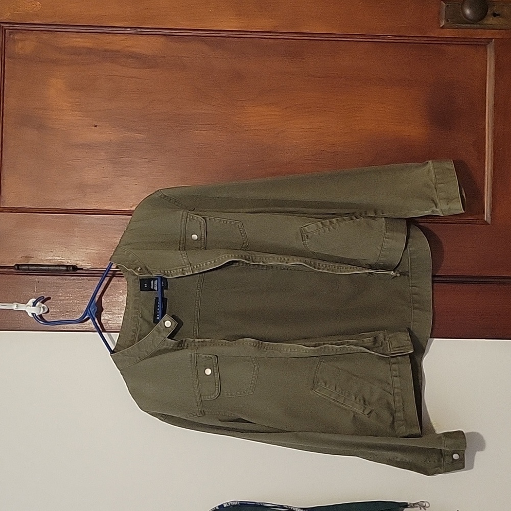 Axcess Light Jacket, size 14, and green